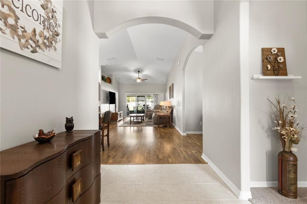 For Sale: $379,900 (3 beds, 3 baths, 1836 Square Feet)