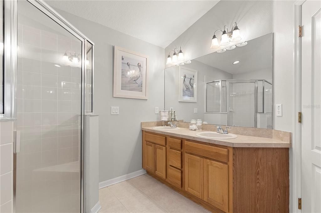 For Sale: $379,900 (3 beds, 3 baths, 1836 Square Feet)
