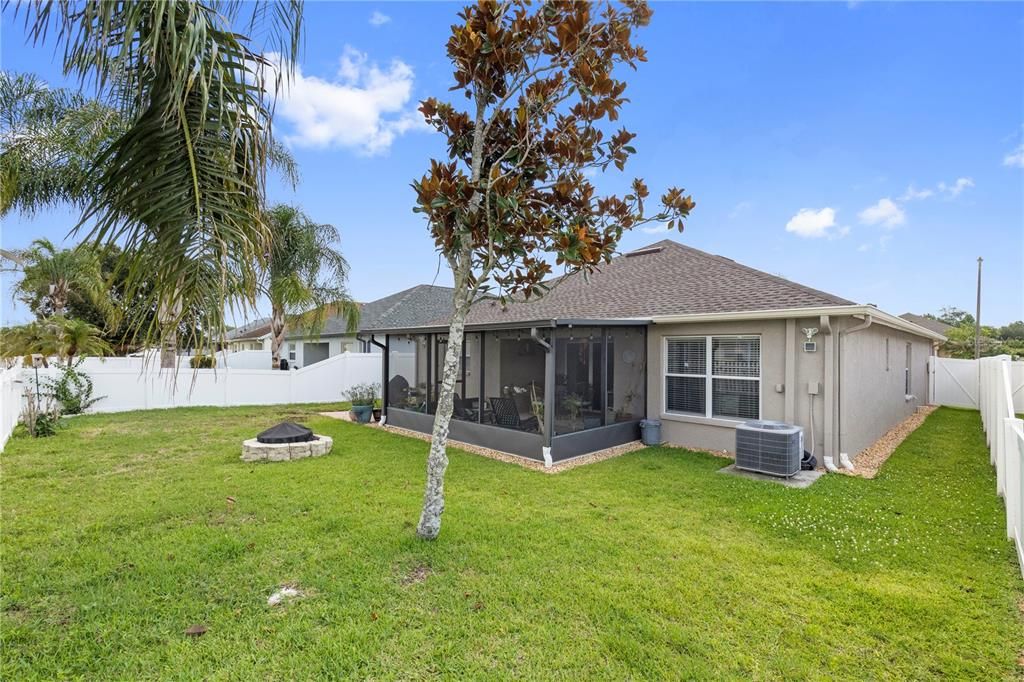 For Sale: $379,900 (3 beds, 3 baths, 1836 Square Feet)