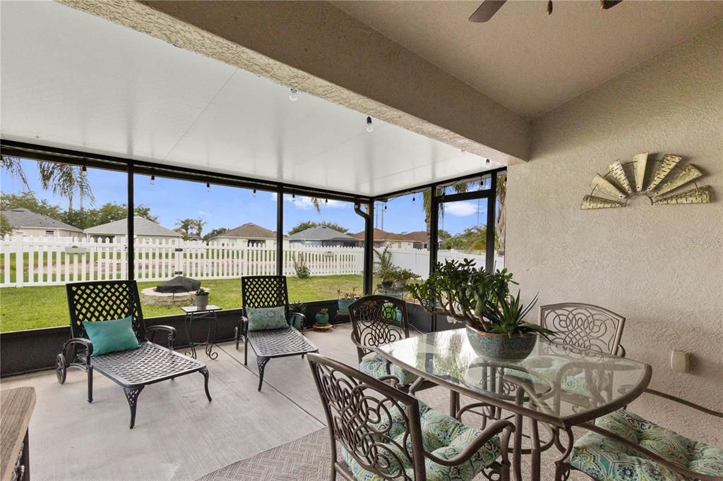 For Sale: $379,900 (3 beds, 3 baths, 1836 Square Feet)