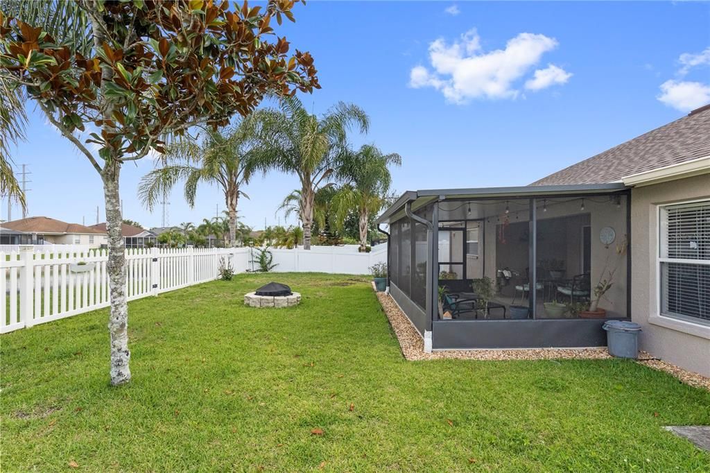 For Sale: $379,900 (3 beds, 3 baths, 1836 Square Feet)