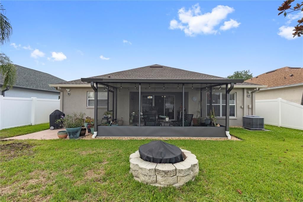 For Sale: $379,900 (3 beds, 3 baths, 1836 Square Feet)