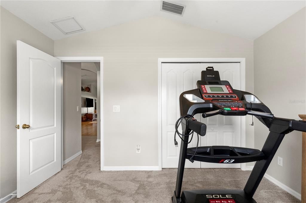 For Sale: $379,900 (3 beds, 3 baths, 1836 Square Feet)