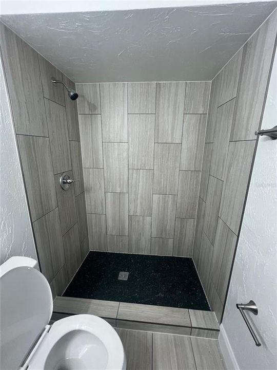 В аренду: $1,900 (4 спален, 2 ванн, 1484 Квадратных фут)