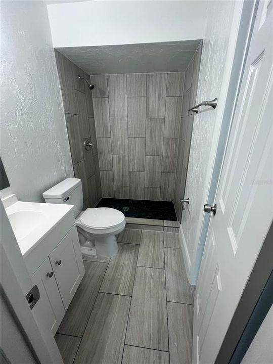 В аренду: $1,900 (4 спален, 2 ванн, 1484 Квадратных фут)