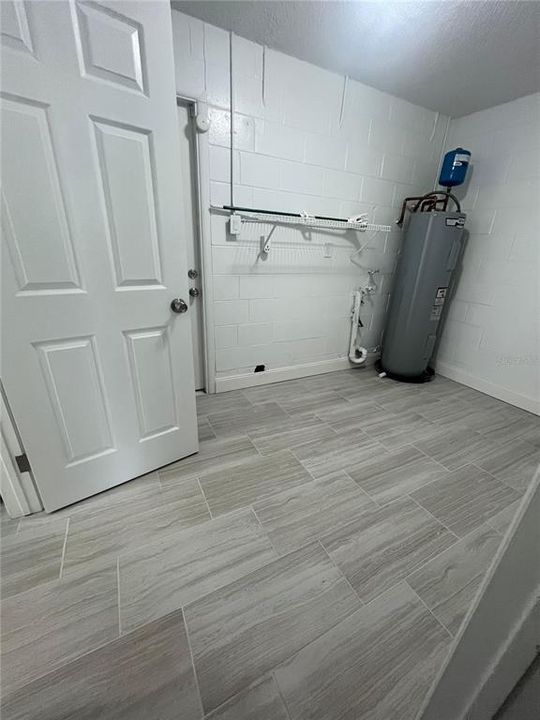 В аренду: $1,900 (4 спален, 2 ванн, 1484 Квадратных фут)