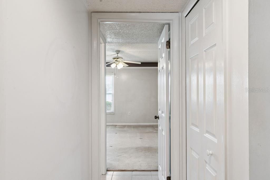 Activo con contrato: $215,000 (2 camas, 2 baños, 1022 Pies cuadrados)