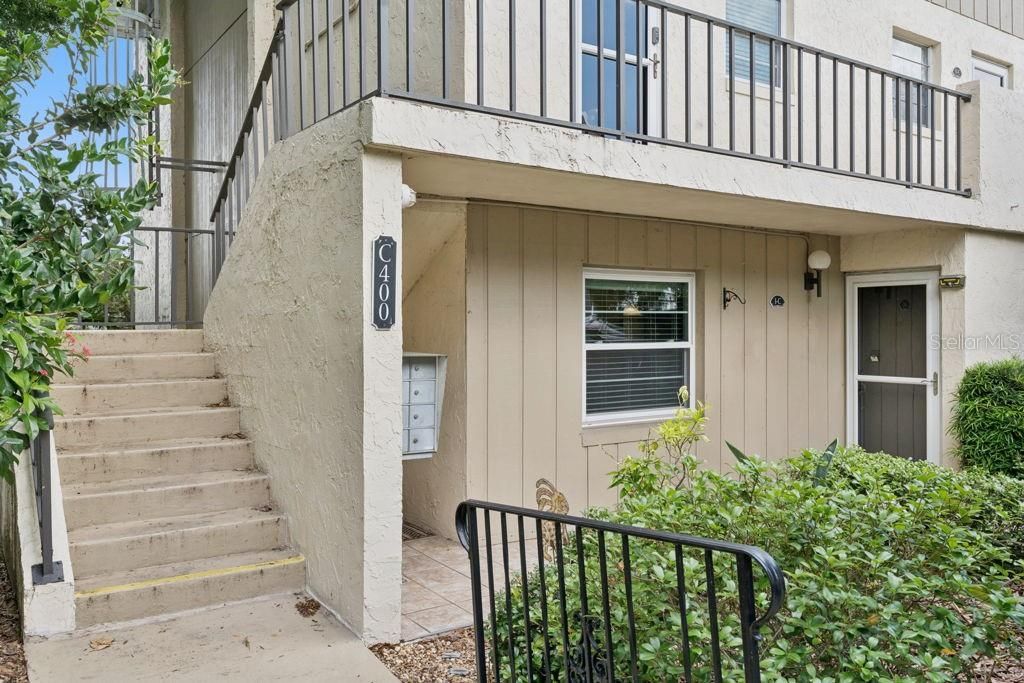 Activo con contrato: $215,000 (2 camas, 2 baños, 1022 Pies cuadrados)