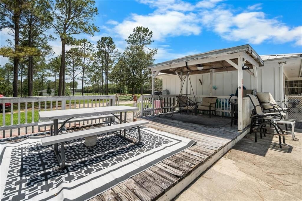 For Sale: $459,997 (3 beds, 2 baths, 2336 Square Feet)
