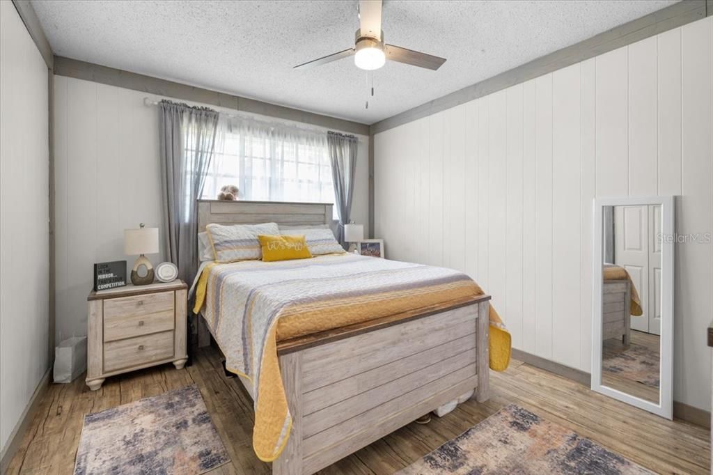 For Sale: $459,997 (3 beds, 2 baths, 2336 Square Feet)