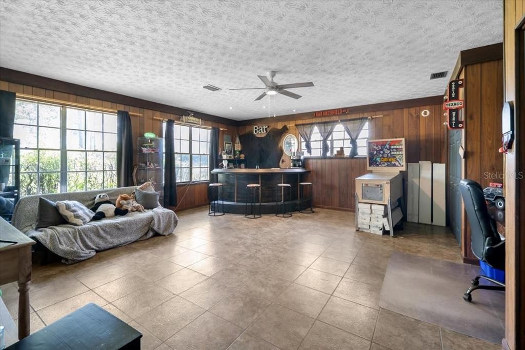 For Sale: $459,997 (3 beds, 2 baths, 2336 Square Feet)