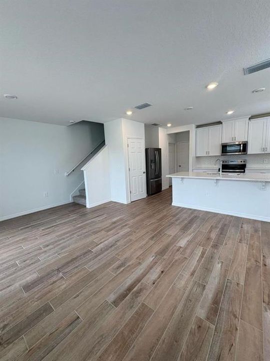 В аренду: $2,300 (3 спален, 2 ванн, 1485 Квадратных фут)