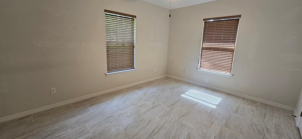 For Rent: $2,150 (3 beds, 3 baths, 2086 Square Feet)