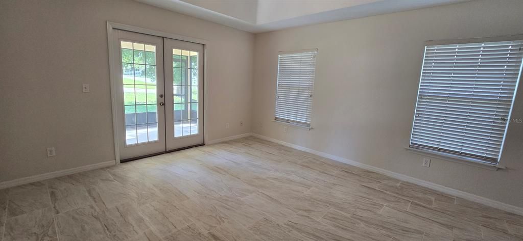 For Rent: $2,150 (3 beds, 3 baths, 2086 Square Feet)