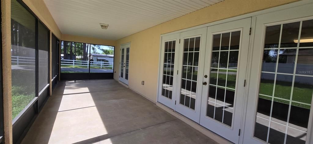For Rent: $2,150 (3 beds, 3 baths, 2086 Square Feet)