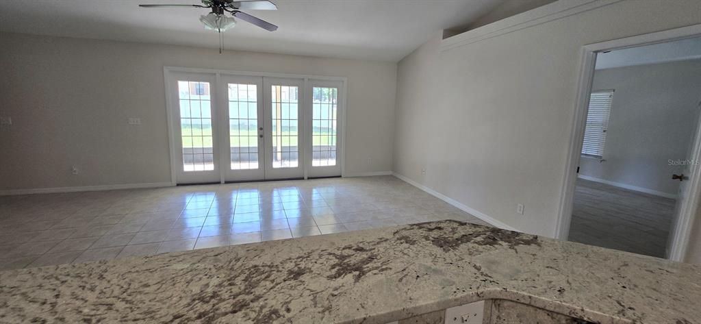 For Rent: $2,150 (3 beds, 3 baths, 2086 Square Feet)