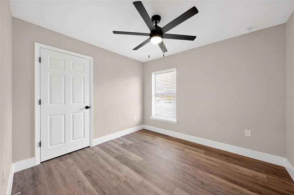 For Rent: $1,950 (3 beds, 2 baths, 1700 Square Feet)