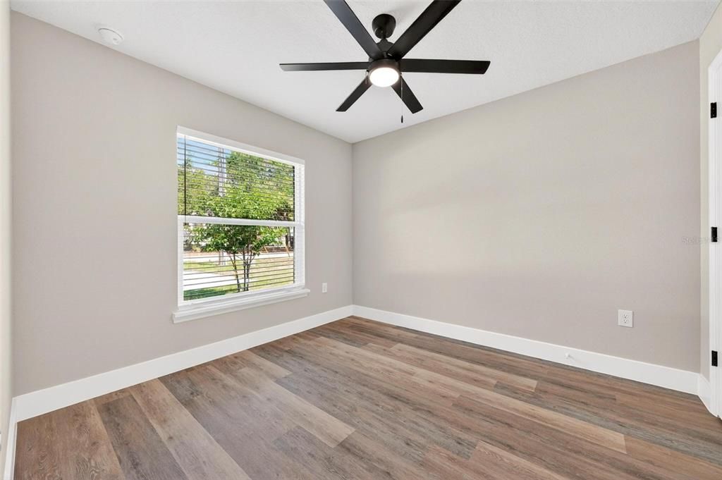 For Rent: $1,950 (3 beds, 2 baths, 1700 Square Feet)