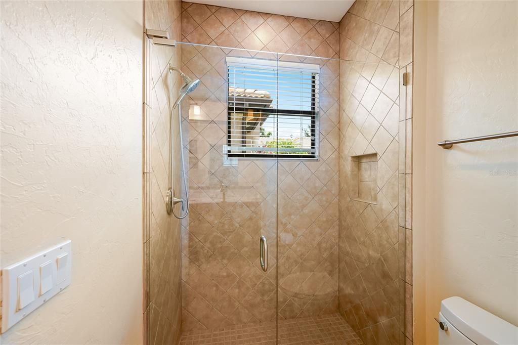 For Sale: $1,159,000 (3 beds, 2 baths, 2479 Square Feet)