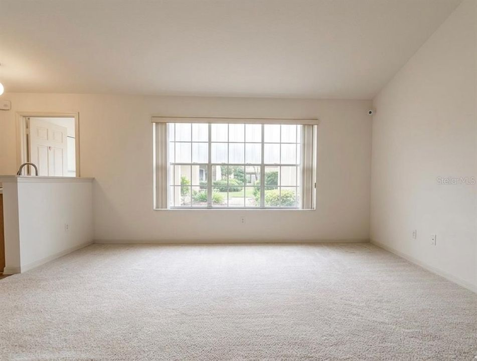 For Sale: $359,900 (3 beds, 2 baths, 1437 Square Feet)