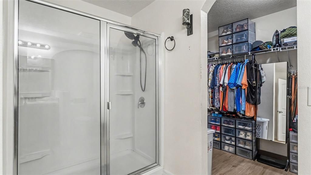 For Sale: $265,000 (3 beds, 2 baths, 1380 Square Feet)