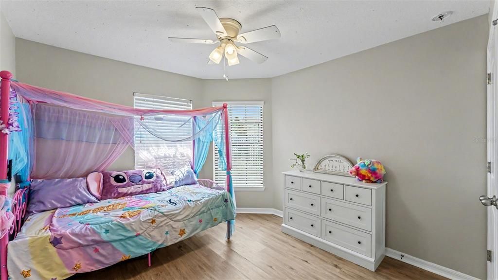 For Sale: $265,000 (3 beds, 2 baths, 1380 Square Feet)