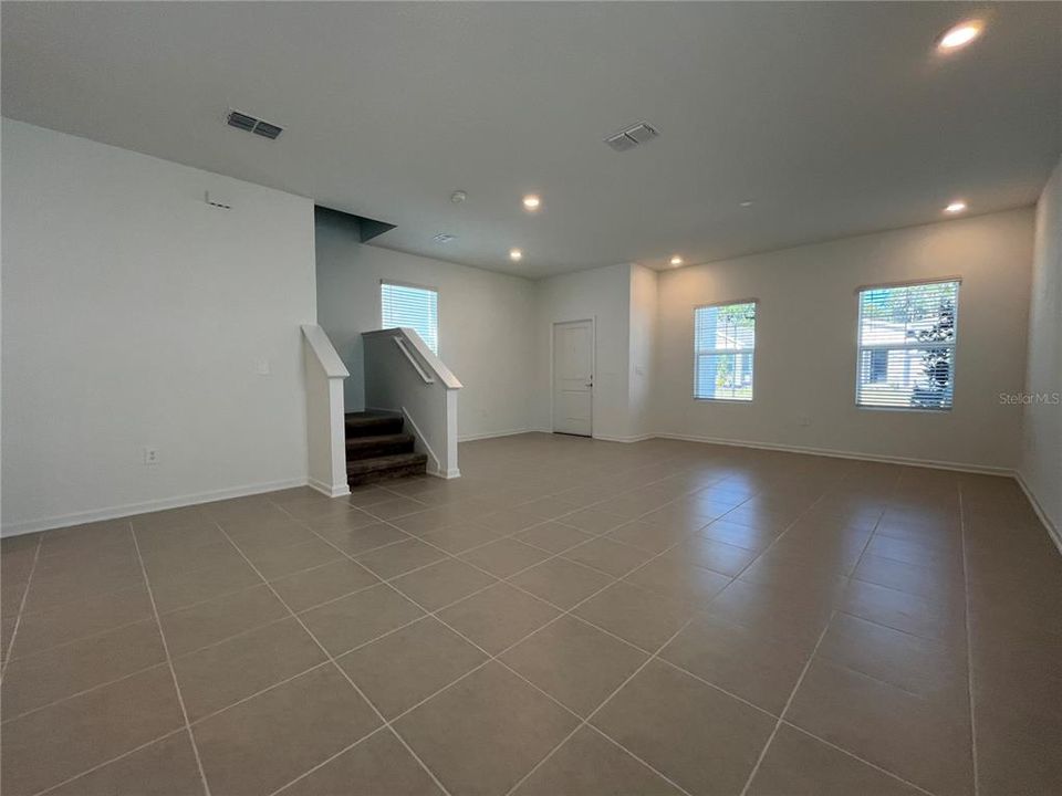 For Rent: $2,699 (4 beds, 3 baths, 2030 Square Feet)