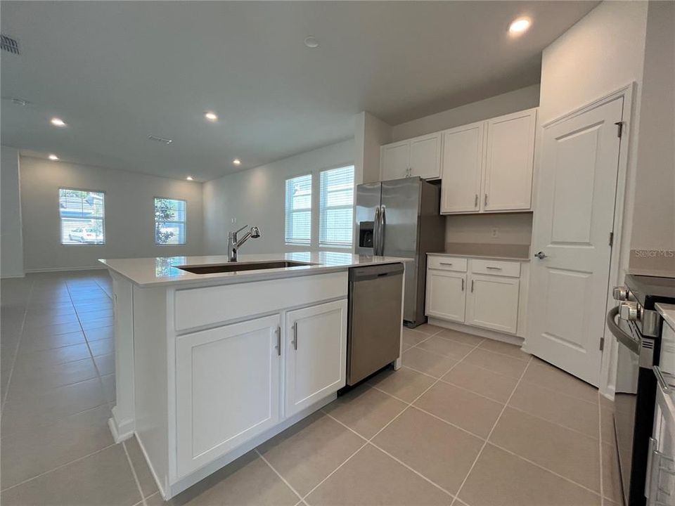 For Rent: $2,699 (4 beds, 3 baths, 2030 Square Feet)