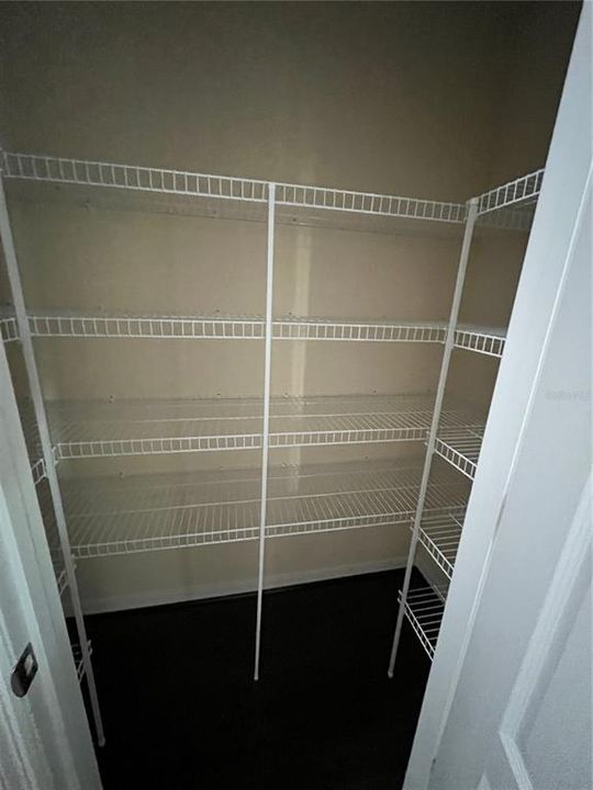 В аренду: $2,499 (3 спален, 2 ванн, 1735 Квадратных фут)