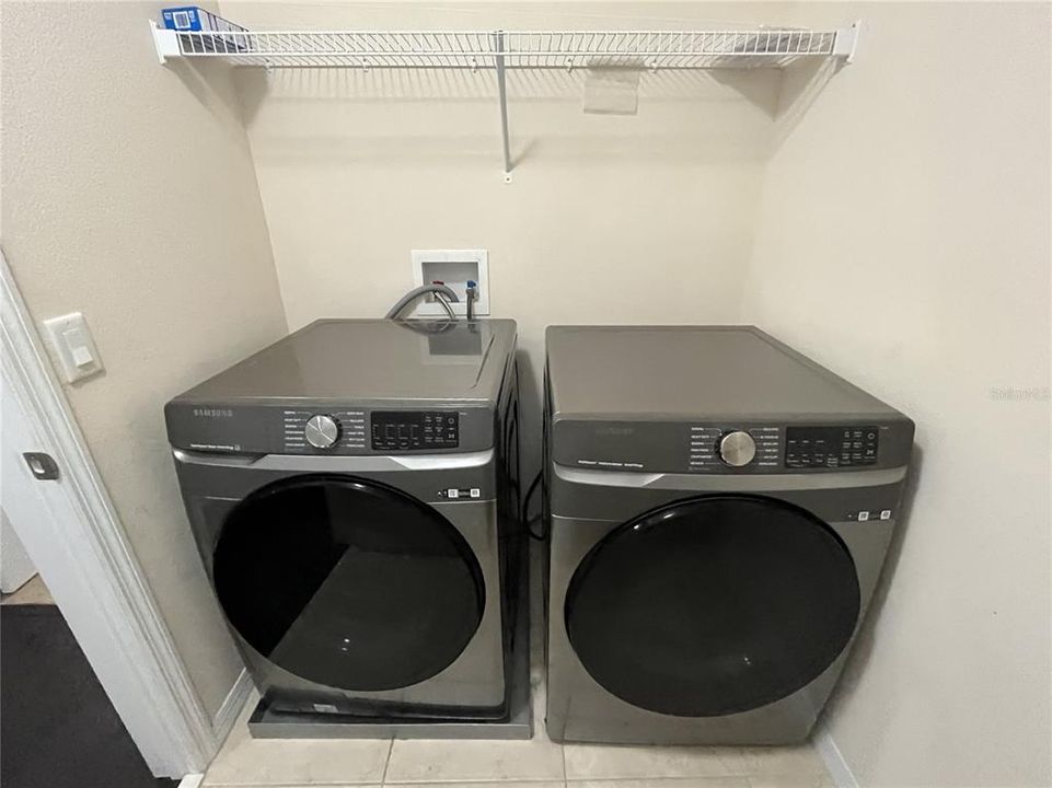 В аренду: $2,499 (3 спален, 2 ванн, 1735 Квадратных фут)