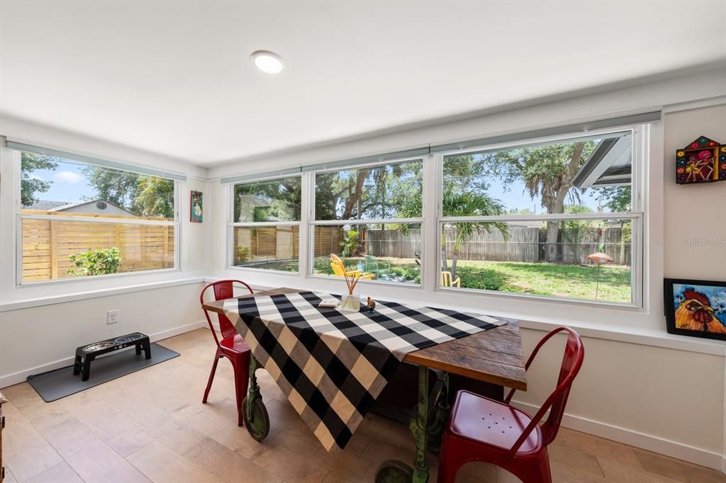 Activo con contrato: $525,000 (2 camas, 1 baños, 1000 Pies cuadrados)