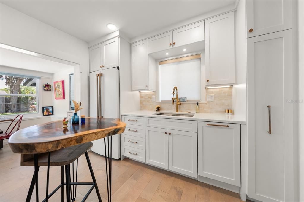 Activo con contrato: $525,000 (2 camas, 1 baños, 1000 Pies cuadrados)