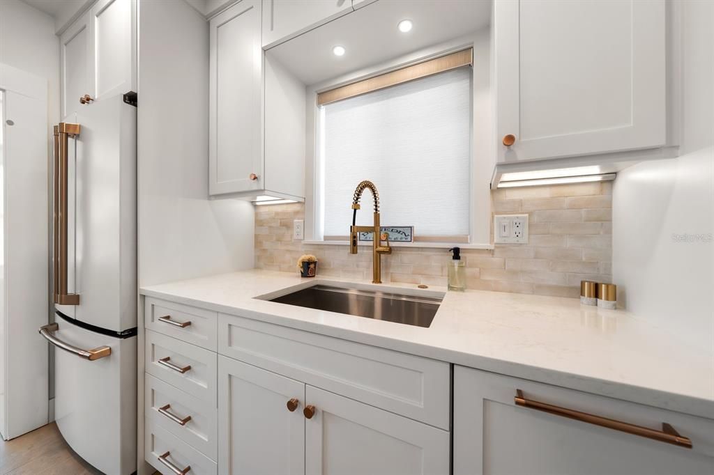 Activo con contrato: $525,000 (2 camas, 1 baños, 1000 Pies cuadrados)