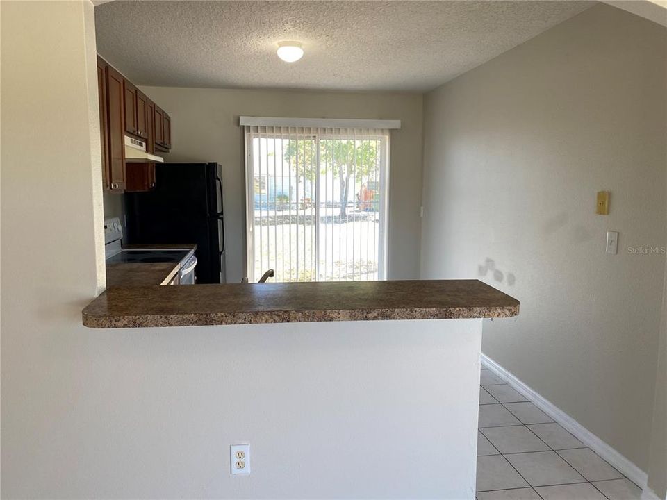 For Rent: $1,600 (3 beds, 1 baths, 1075 Square Feet)