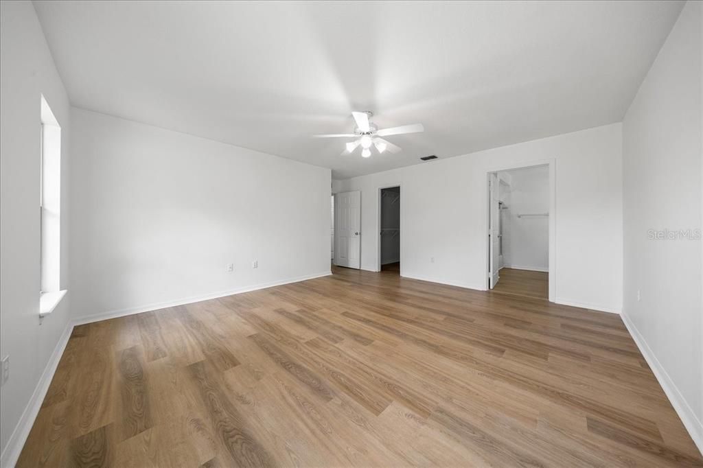For Sale: $275,000 (3 beds, 2 baths, 1587 Square Feet)