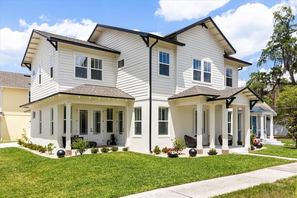 For Sale: $1,395,000 (4 beds, 4 baths, 3046 Square Feet)