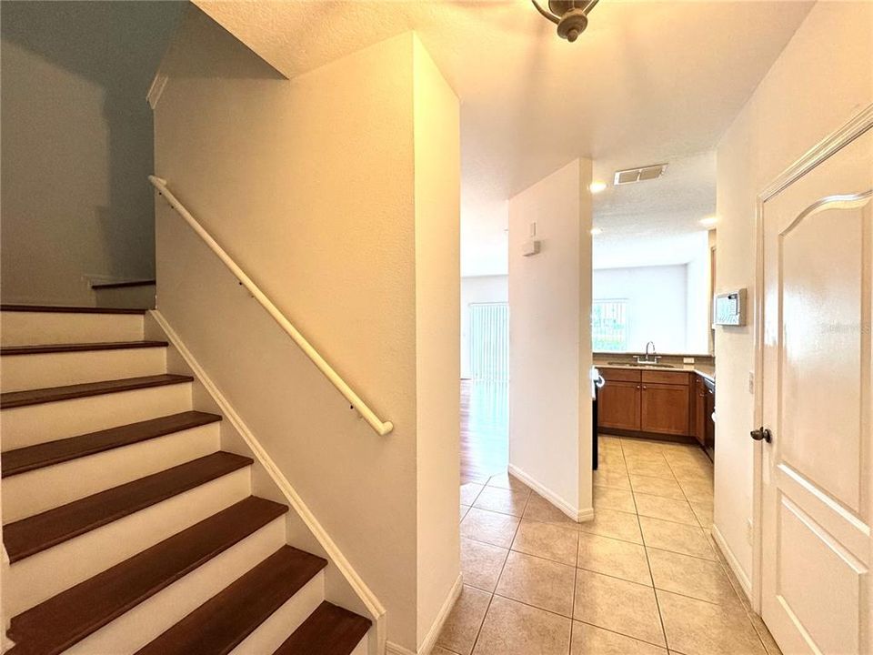 В аренду: $1,999 (2 спален, 2 ванн, 1202 Квадратных фут)
