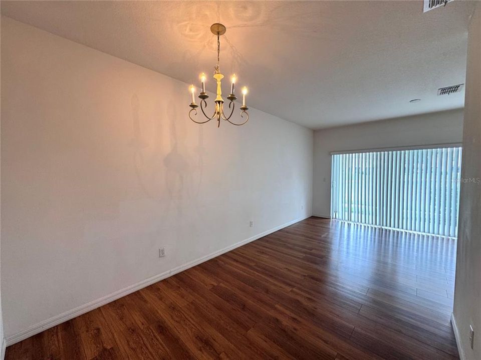 В аренду: $1,999 (2 спален, 2 ванн, 1202 Квадратных фут)