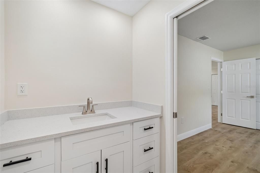 For Sale: $449,900 (4 beds, 2 baths, 1512 Square Feet)