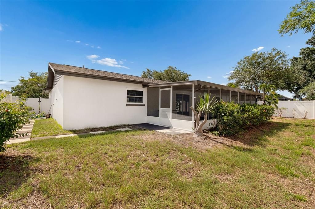For Sale: $449,900 (4 beds, 2 baths, 1512 Square Feet)