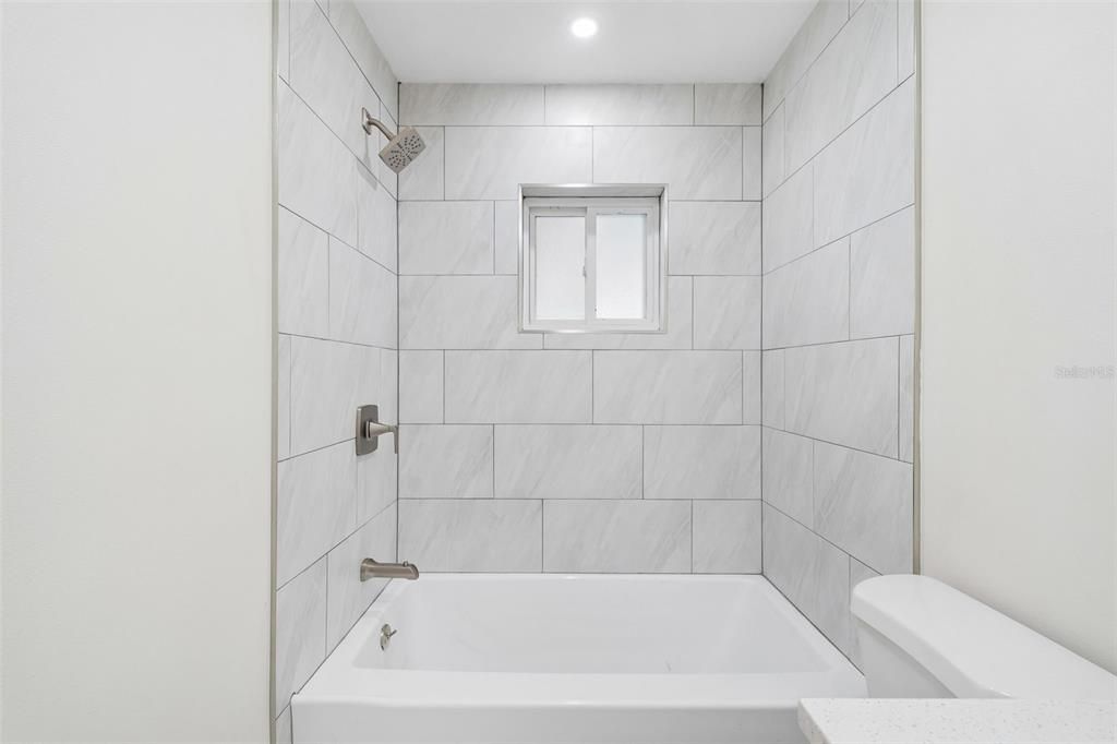 For Sale: $449,900 (4 beds, 2 baths, 1512 Square Feet)