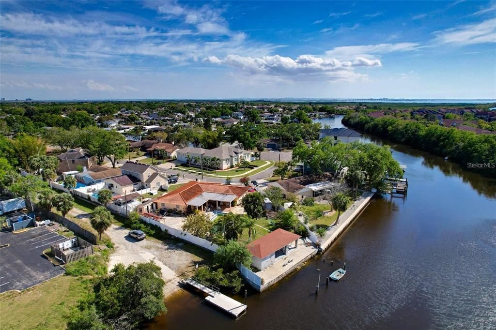 For Sale: $449,900 (4 beds, 2 baths, 1512 Square Feet)