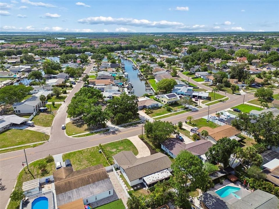 For Sale: $449,900 (4 beds, 2 baths, 1512 Square Feet)