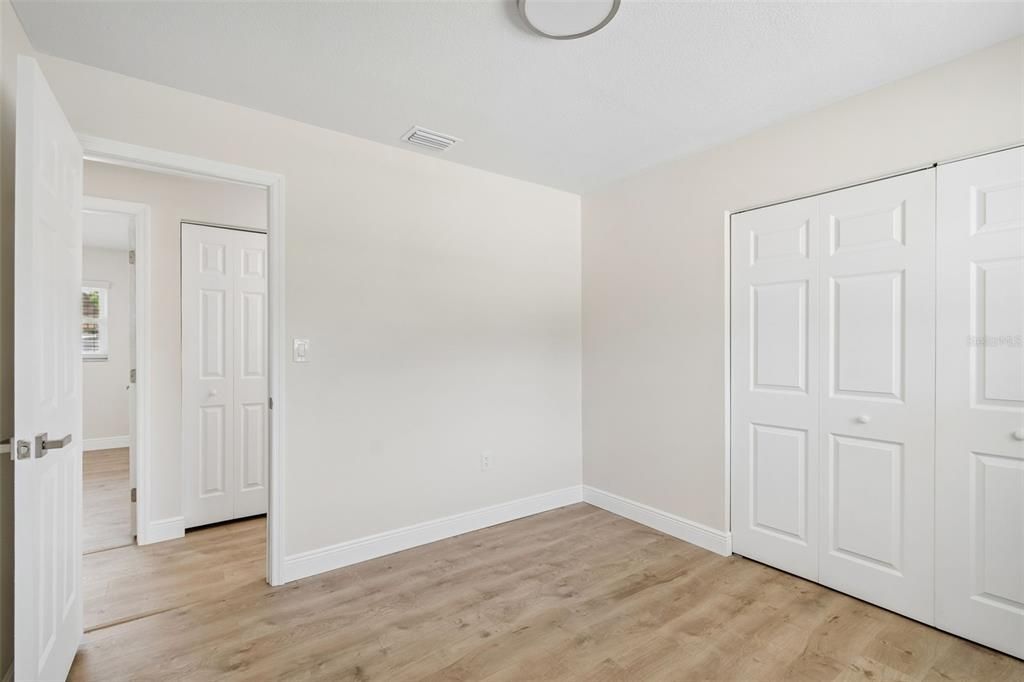 For Sale: $449,900 (4 beds, 2 baths, 1512 Square Feet)
