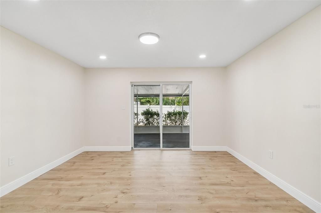 For Sale: $449,900 (4 beds, 2 baths, 1512 Square Feet)