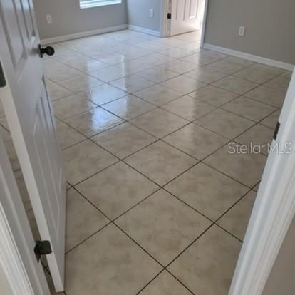 For Rent: $1,995 (3 beds, 2 baths, 1601 Square Feet)