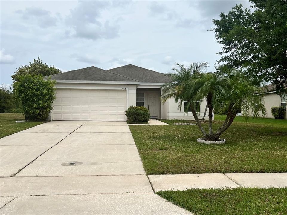 For Rent: $1,995 (3 beds, 2 baths, 1601 Square Feet)