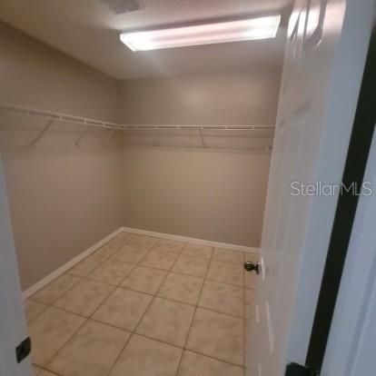 For Rent: $1,995 (3 beds, 2 baths, 1601 Square Feet)