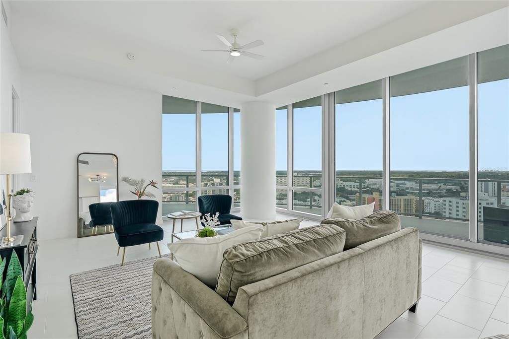 For Sale: $2,695,000 (3 beds, 3 baths, 2380 Square Feet)