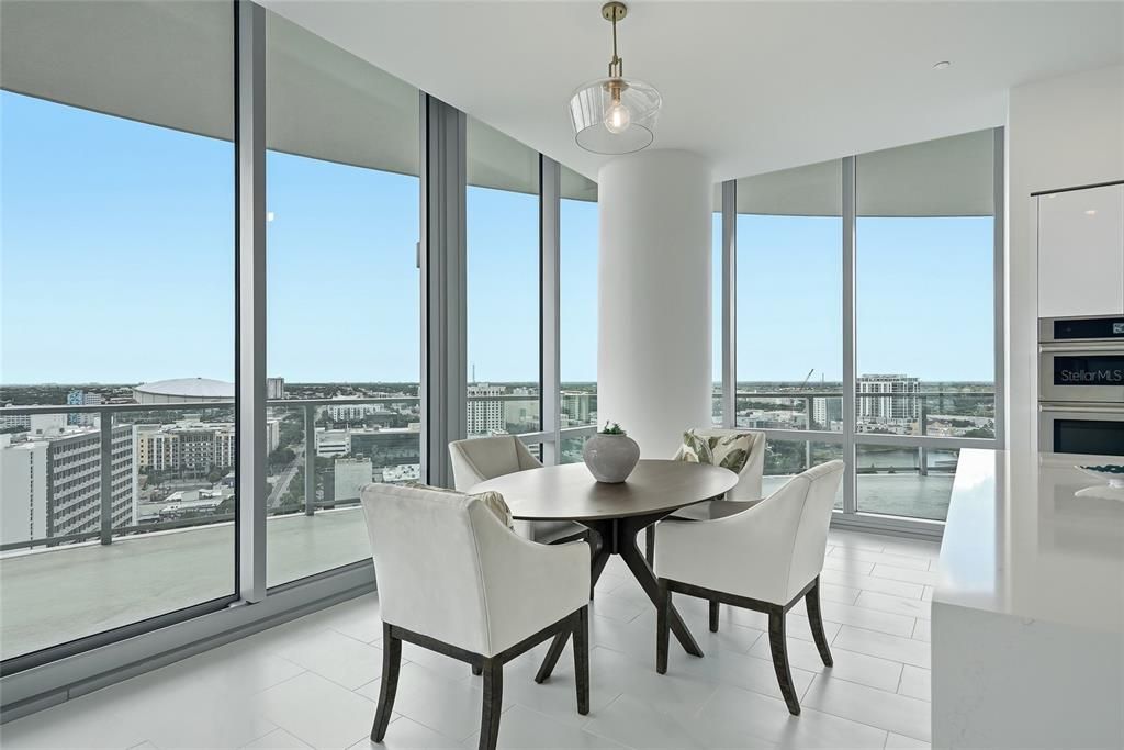 For Sale: $2,695,000 (3 beds, 3 baths, 2380 Square Feet)